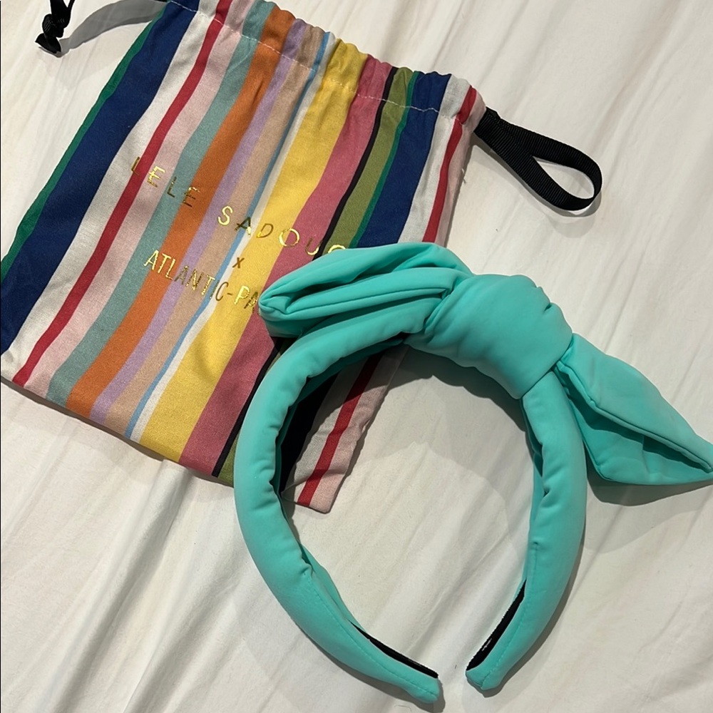 COPY - Turquoise/Tiffany blue bow Atlantic Pacific
